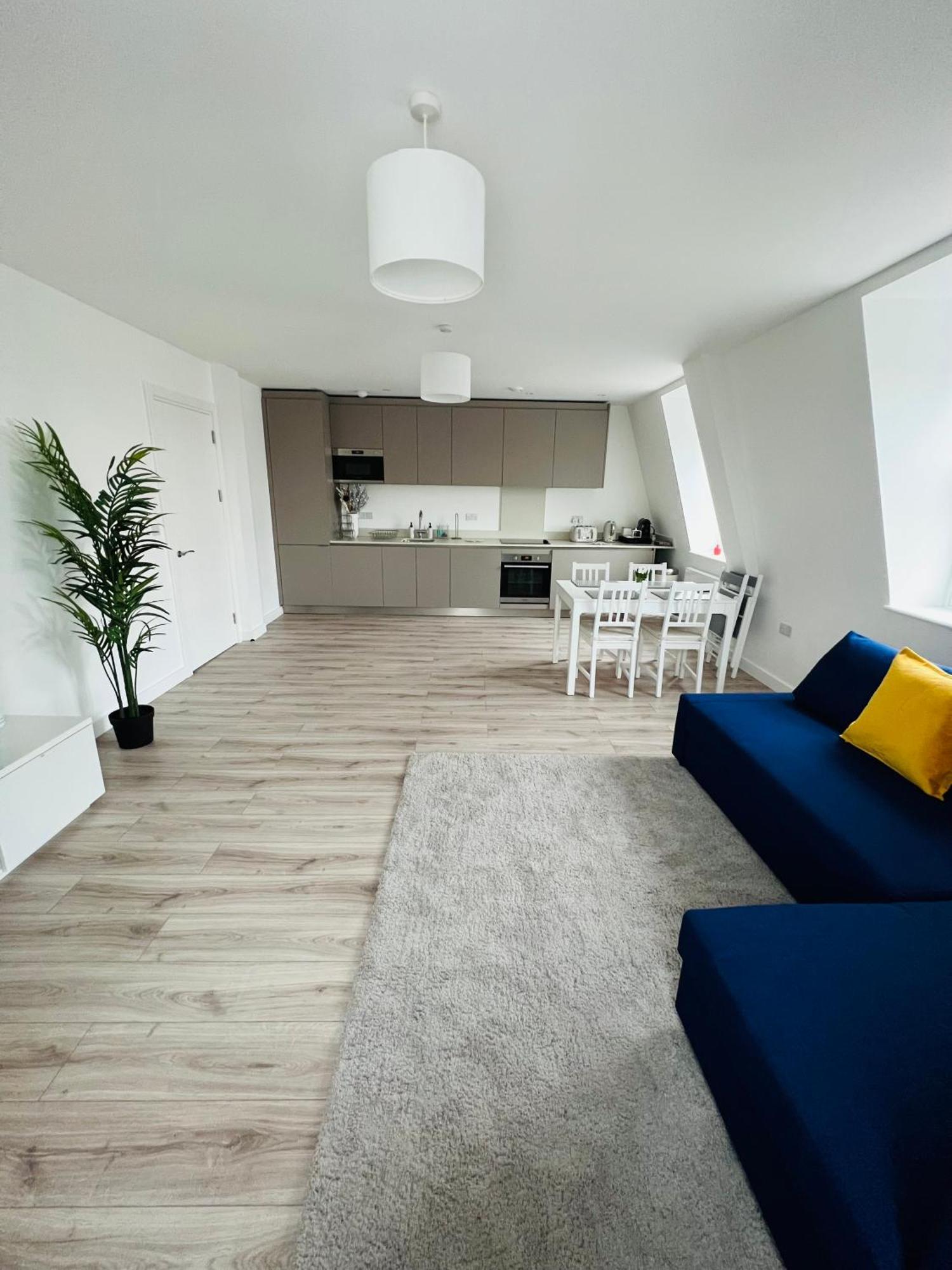 Stunning New Penthouse Apartment ساوثيند أون سي المظهر الخارجي الصورة