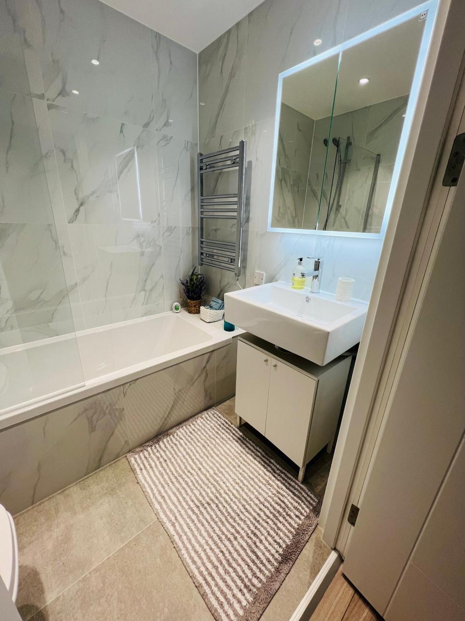 Stunning New Penthouse Apartment ساوثيند أون سي المظهر الخارجي الصورة